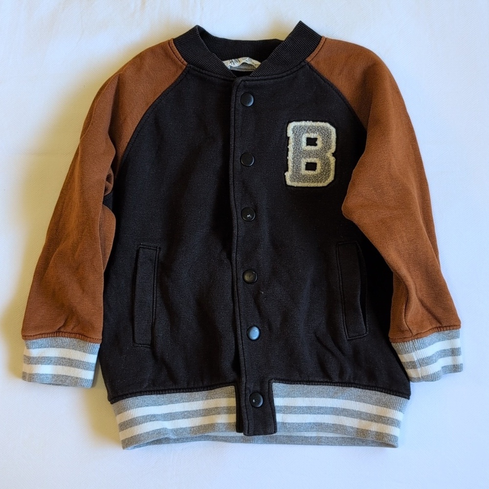 H&M boys varsity bomber jacket snap close 4-6 YRS